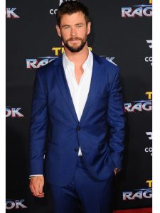 Chris Hemsworth Wearing Blue Suit at Thor Ragnarok Premiere