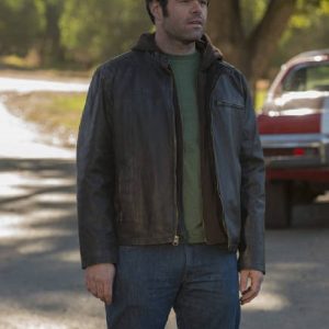 Actor Robert Baker Wear A Black Leather Jacket In Justified Series