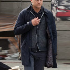 Joshua Jackson Wearing Classic casual Coat In Fringe series as Peter Bishop