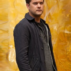 Actor Joshua Jackson Wearing Coat In Fringe as Peter Bishop