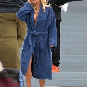 Kelly Rohrbach Wearing Blue Bathrobe In Baywatch Film Set