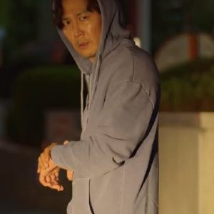 Lee Jung-jae Wearing Gray Hoodie In Squid Game as Seong Gi-hun