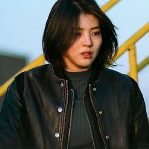 Actress So-hee Han Wearing Black Leather Bomber Jacket In My Name as Oh Hyejin