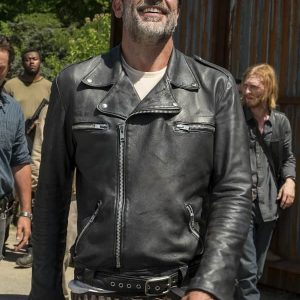 Jeffrey Dean Morgan Wearing Black Leather Jacket In The Walking Dead as Negan