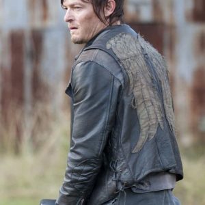 Norman Reedus Wearing Leather Vest In The Walking Dead