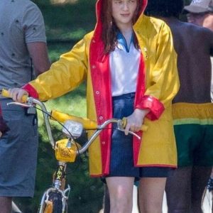 Sadie Sink Wearing Yellow Raincoat In Stranger Things as Max Mayfield