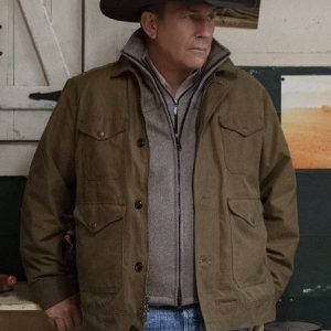 Kevin Costner Wearing Green Cotton Jacket In Yellowstone as John Dutton